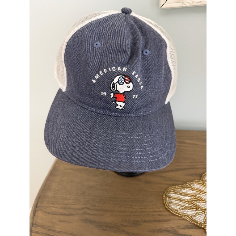 American Eagle Snoopy‎ Trucker Hat Mesh Snapback NWT Patriotic USA Cap